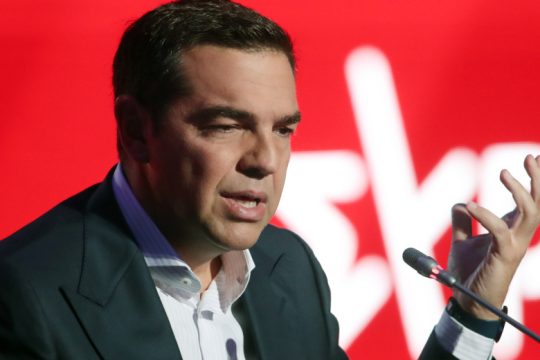 Η πρόταση Τσίπρα για επιστημονική επιτροπή κοινής αποδοχής