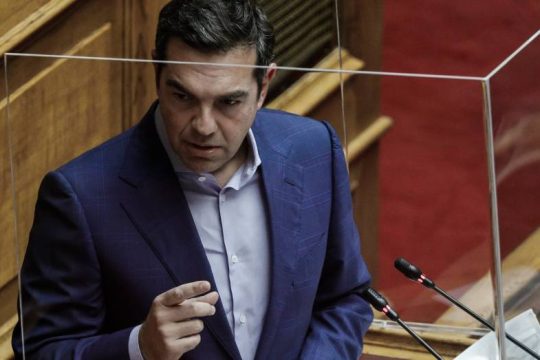 Τσίπρας σε κυβέρνηση: Εκθέτετε τη χώρα σε κινδύνους πολύ πέρα από τη γειτονιά μας