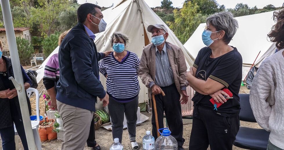 Τα σεισμόπληκτα χωριά της Κρήτης επισκέφτηκε ο Αλέξης Τσίπρας