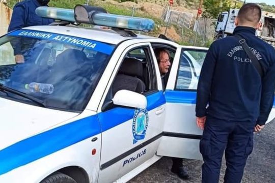 Οδήγησαν σε αστυνομικό τμήμα τον δήμαρχο Κερατσινίου-Δραπετσώνας