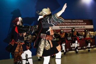 Με απόφαση Λίνας Μενδώνη δεν υπάρχει βλαχική γλώσσα!