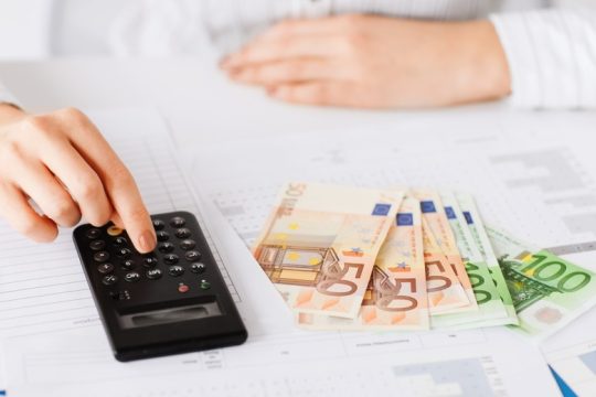 Προειδοποίηση από τους θεσμούς για 45.000 υποθέσεις του νόμου Κατσέλη