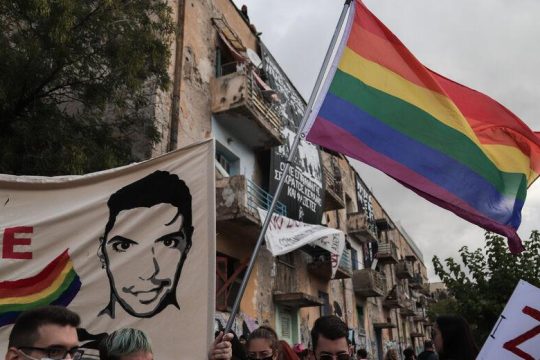 Δημοσιογραφική κάλυψη με το σταγονόμετρο στη δίκη για το φόνο του Ζακ