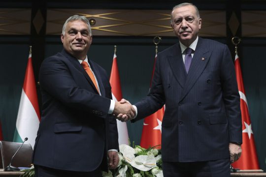 Νέο παραλήρημα Ερντογάν με κατηγορίες και απειλές κατά της Ελλάδας