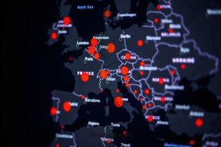 Τρέχει να προλάβει νέα… Βαβέλ η Ε.Ε.