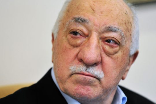 Έντονη φημολογία ότι ο αντίπαλος του Ερντογάν, Φετουλάχ Γκιουλέν, δηλητηριάστηκε
