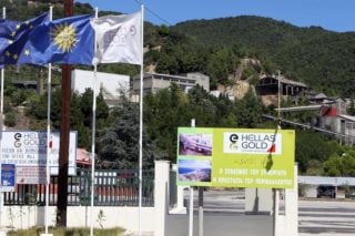 «Χρυσή» αγωγή με στόχο τη φίμωση του Τύπου