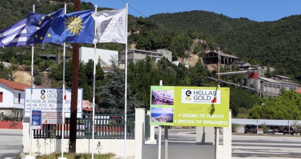 «Χρυσή» αγωγή με στόχο τη φίμωση του Τύπου