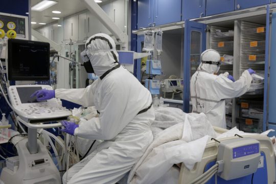 Τρεις νεκροί από φωτιά σε κλινική για Covid στη Βουλγαρία