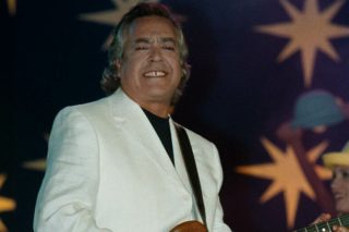 Ενας θάνατος που σφραγίζει την ανεμελιά της δεκαετίας του ’90