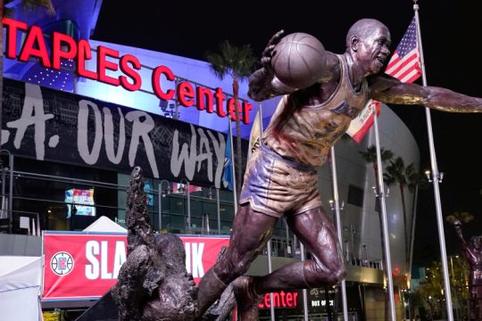 Με 700 εκατ. αλλάζει όνομα το «Staples Center»