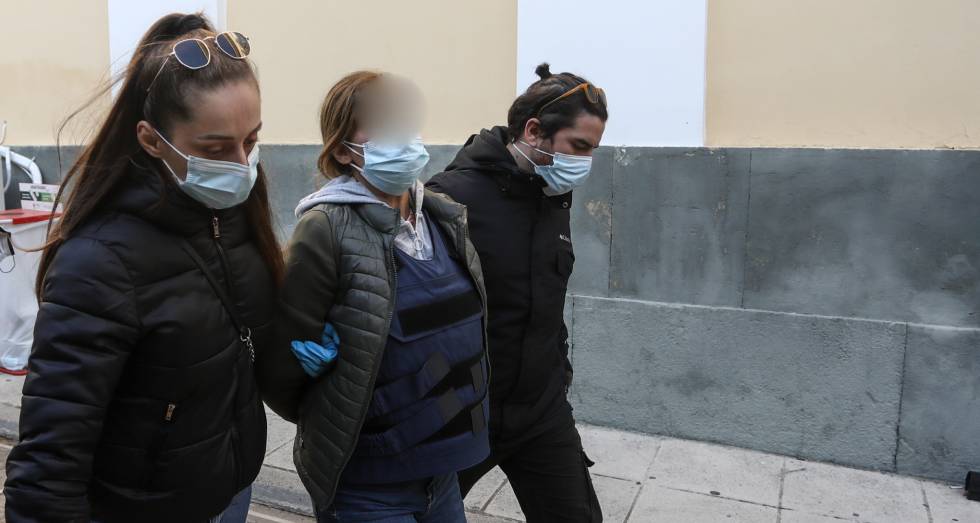 Απολογείται η 49χρονη που πυροβόλησε τον πρώην σύντροφό της