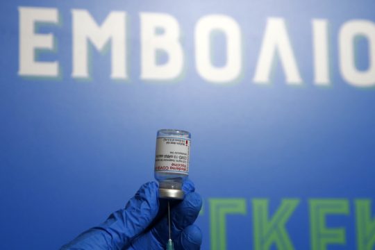 Οι αρνητές μάς αναγκάζουν να ξανασκεφτούμε