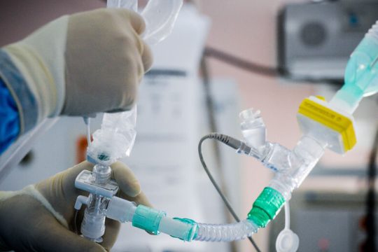 Στην επίθεση ο ΣΥΡΙΖΑ μετά την εισαγγελική παρέμβαση για τις «ύποπτες» ΜΕΘ