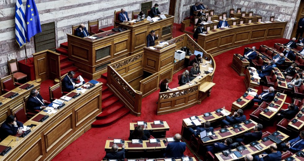 «Η χώρα βαδίζει στη λάθος κατεύθυνση»