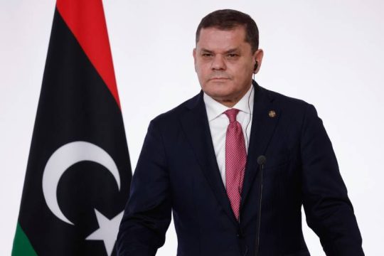 Θολώνει τα νερά για την υποψηφιότητα του στις εκλογές ο πρωθυπουργός της Λιβύης