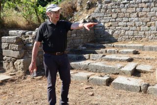«Η κ. Μενδώνη είναι εκτελεστικό όργανο πολιτικής για την οποία την ευθύνη έχει ο πρωθυπουργός»