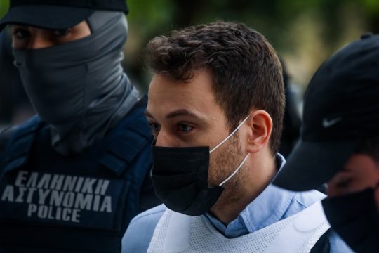 Καταπέλτης ο εισαγγελέας