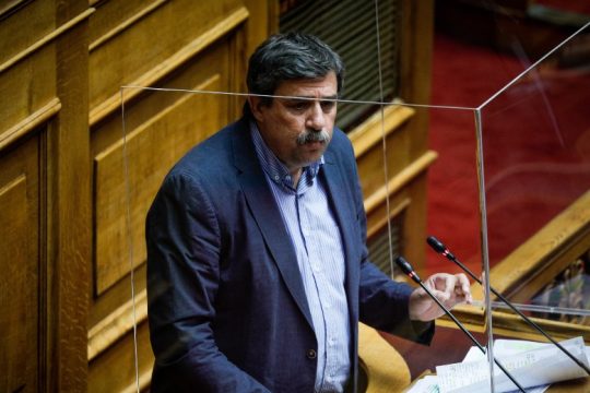 ΣΥΡΙΖΑ: Σφοδρά πυρά κατά Πλεύρη και Οικονόμου για την παραποιημένη εικόνα του ΕΣΥ
