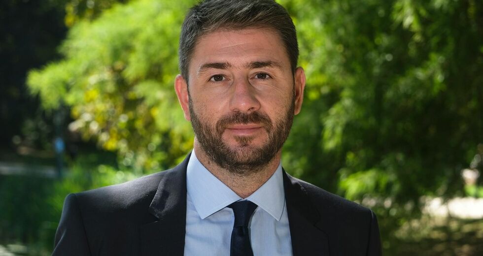 «Κοιτώντας μόνο μπροστά η αναγέννηση της παράταξης»