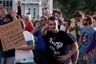 Αντι…κοινωνικό