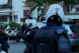 Δίκη με αστυνομικές προκλήσεις