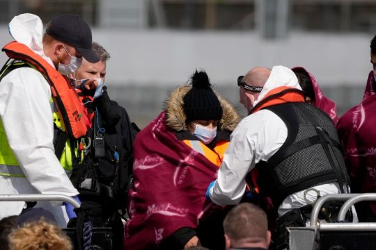 Το βρετανικό σύστημα ασύλου δεν προστατεύει τα θύματα σεξουαλικής βίας
