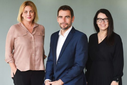 Η Coca-Cola Τρία Έψιλον ενδυναμώνει την ομάδα των διοικητικών στελεχών της