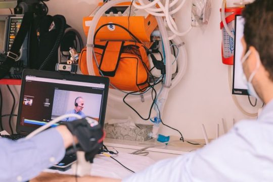 Το 5G ασθενοφόρο που κερδίζει τα πιο κρίσιμα λεπτά
