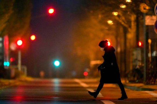 Σφίγγει ο κλοιός για τους ανεμβολίαστους στην Ευρώπη