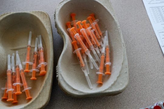 Εντοπίστηκαν δύο κρούσματα της «Όμικρον» στη Βρετανία