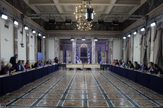 Ωδινεν όρος και έτεκεν μυν η επιτροπή