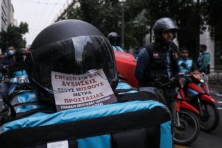 Αρνήσεις για τους εποχικούς στον τουρισμό, δεσμεύσεις για τους διανομείς