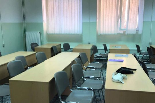 Γίνονται ελάχιστα μαθήματα