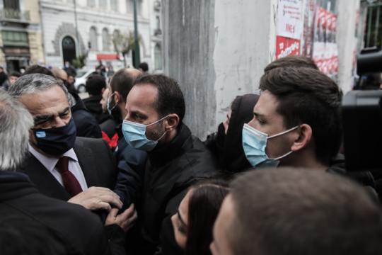 Οργή φοιτητών απέναντι στην πολιτική – Δεν επέτρεψαν την είσοδο στο Πολυτεχνείο