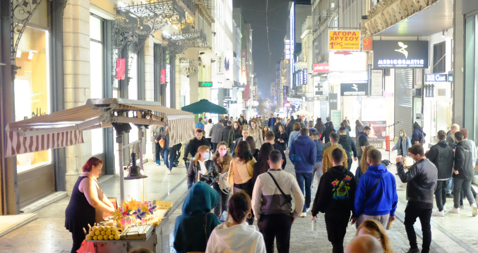 Πρόστιμα, συλλήψεις και λουκέτα την πρώτη ημέρα εφαρμογής των νέων μέτρων