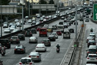 Επιστρέφουν οι εκδρομείς της Πρωτομαγιάς - Πυκνή ροή οχημάτων στις Εθνικές Οδούς