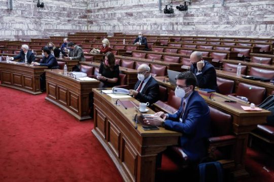 ΣΥΡΙΖΑ: Ομολογούν ότι στη λίστα Πέτσα μοίρασαν τα χρήματα με νομικά εσφαλμένο και αδιαφανή τρόπο