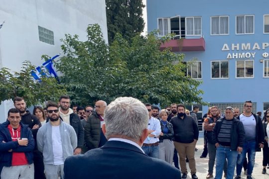 Επαγγελματίες κι έμποροι της Μεσαράς διαμαρτυρήθηκαν για τα νέα μέτρα