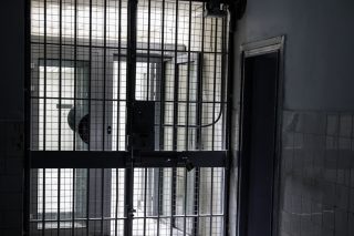 Colonos Hooligans: στη φυλακή τρεις ανήλικοι, συνελήφθη τέταρτος για την επίθεση σε μαθητή ΕΠΑΛ