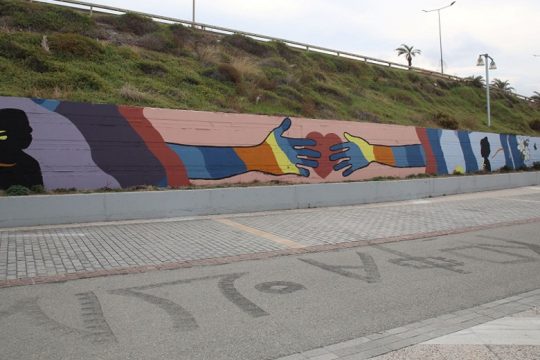 Εντυπωσιακό graffiti για την Ισότητα και την Αποδοχή στην παραλιακή Ηρακλείου
