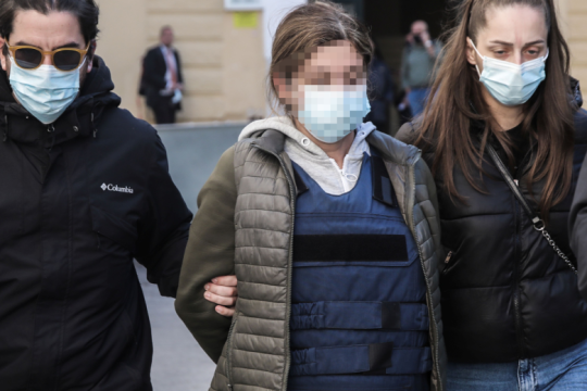 Κακουργηματική δίωξη στην 49χρονη για την επίθεση στον οφθαλμίατρο