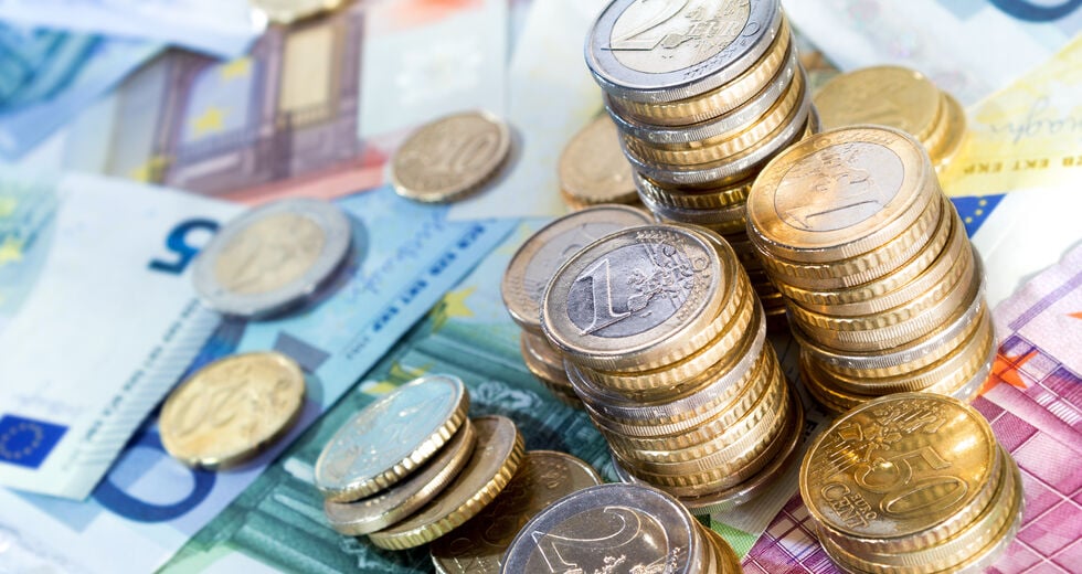 Αλμα κερδών, στασιμότητα μισθών