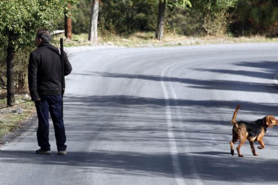 Πυροβόλησε τον εγγονό του ενώ κυνηγούσαν