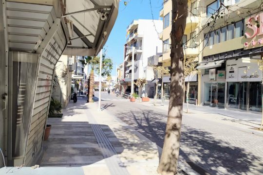 Κρήτη: Αντιδράσεις σωματείων για το ωράριο των καταστημάτων και τις Κυριακές