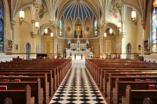 Η Καθολική Εκκλησία της Γαλλίας θα αποζημιώσει τα θύματά της