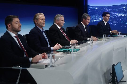 Αιχμές και μάχη εντυπώσεων στο debate του ΚΙΝ.ΑΛΛ.