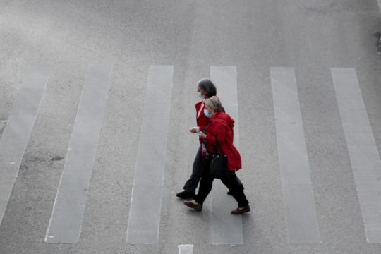 ΕΚΠΑ: Τι γνωρίζουμε για την Όμικρον και πότε αναμένονται σαφή δεδομένα