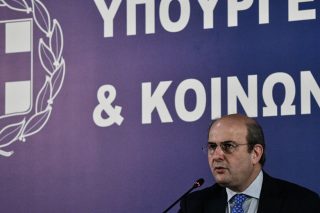 Νέο φιάσκο στις εξετάσεις του ΕΦΚΑ