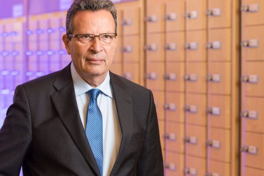 Επανεκκίνηση και παραδοχή λαθών στη διαχείριση της πανδημίας ζητά ο Γ. Κύρτσος